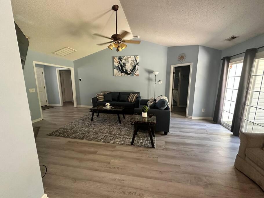 Willa Adorable 3Br/2Ba W/ Garage 2Min Walk Ecu Health Greenville Zewnętrze zdjęcie